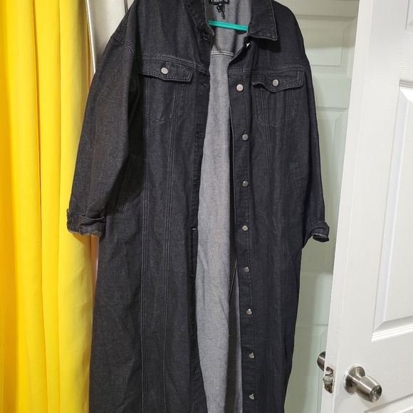 Dress - Picture 2 of 5